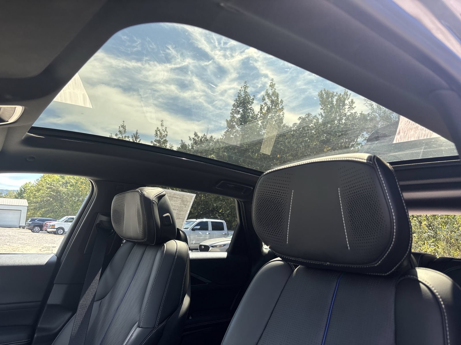 Used 2023 Cadillac Lyriq 2WD image 24