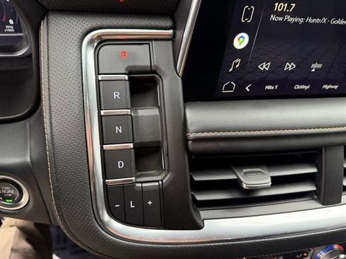 Used 2022 GMC Yukon AT4 image 32