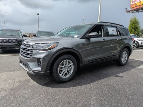 New 2026 Ford Explorer Active RWD image 8