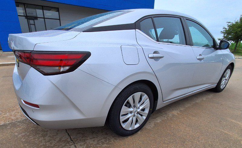 Used 2022 Nissan Sentra S FWD image 8