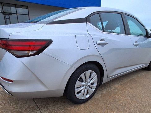 Used 2022 Nissan Sentra S FWD image 8