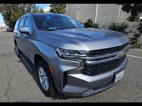 Used 2023 Chevrolet Tahoe LS RWD image 2