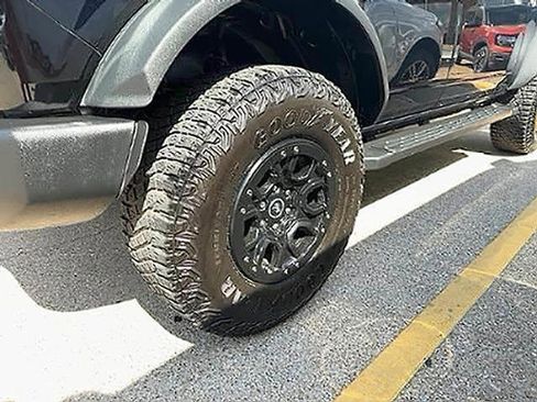 Used 2023 Ford Bronco Wildtrak AWD/4WD image 8