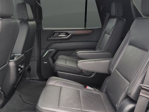 Used 2025 GMC Yukon Denali AWD/4WD image 20