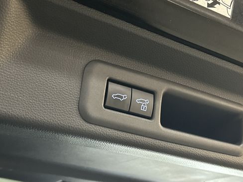 Used 2023 Toyota Sequoia TRD Pro AWD/4WD image 33