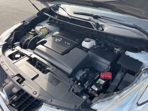 Used 2017 Nissan Murano SV image 13