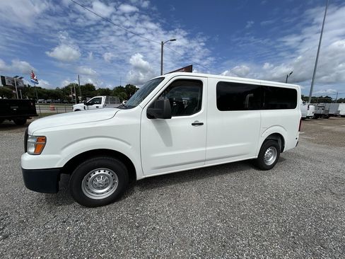 Used 2018 Nissan NV 3500 S RWD image 14