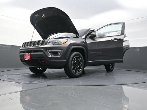 Used 2019 Jeep Compass Trailhawk AWD/4WD image 42
