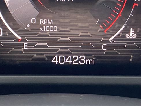 Used 2024 GMC Acadia Elevation image 23