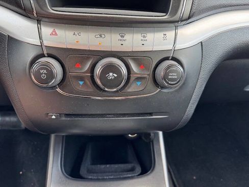 Used 2012 Dodge Journey SXT w/ Popular Equipment Group FWD image 39