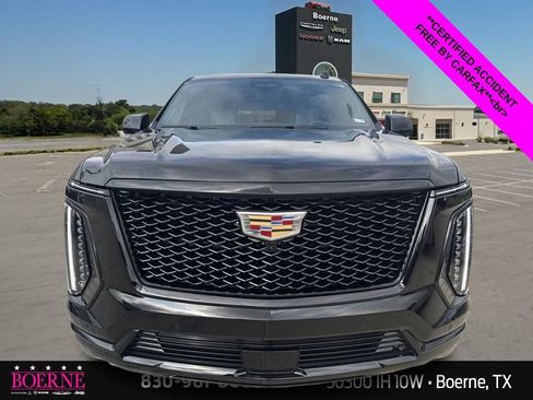 Used 2025 Cadillac Escalade Sport Platinum w/ LPO, Floor Liner Package AWD/4WD image 5