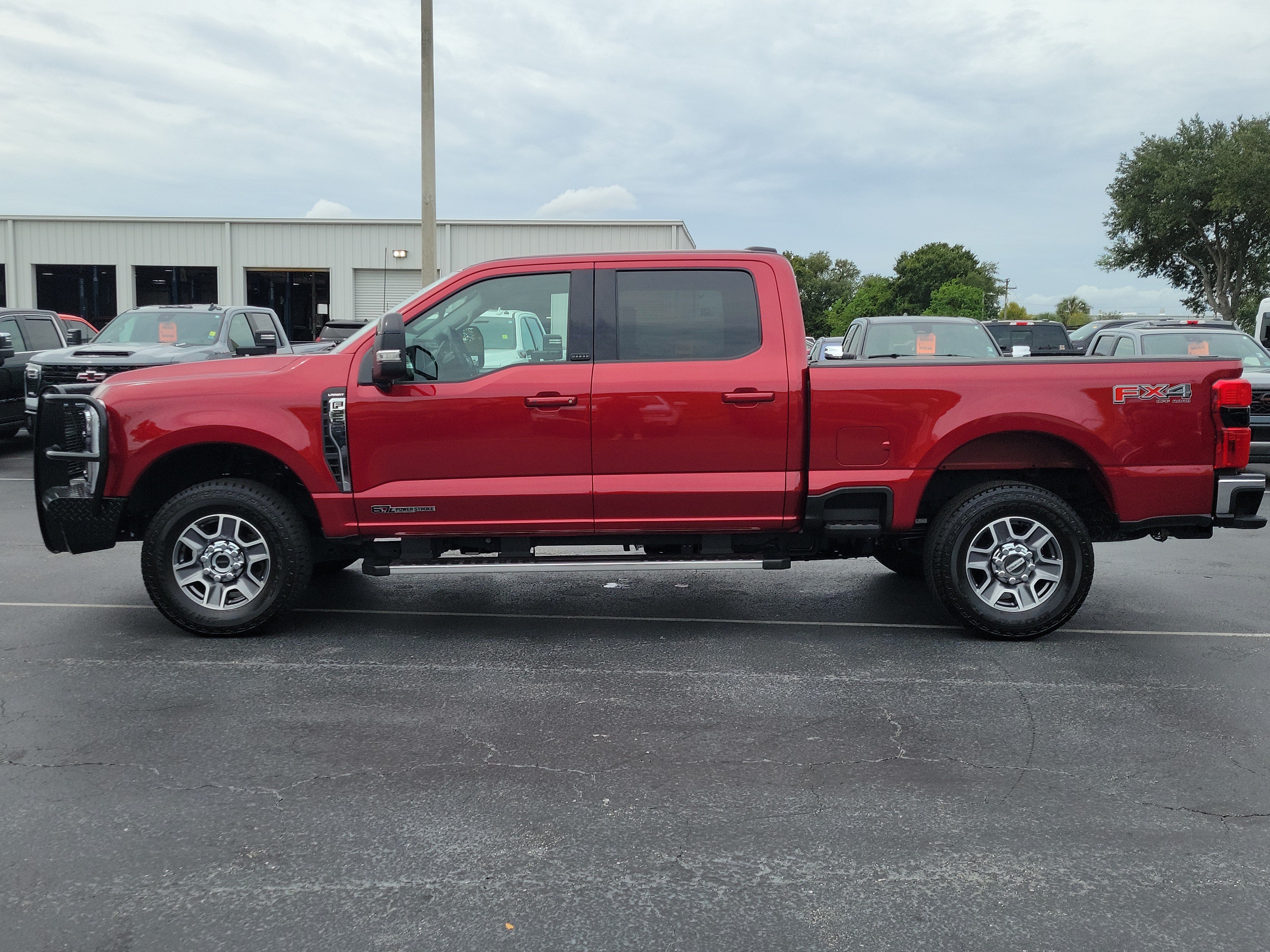 Certified 2025 Ford F250 Lariat w/ FX4 Off-Road Package AWD/4WD image 6
