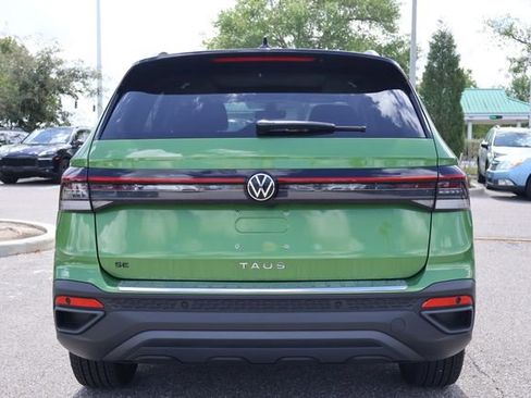 Used 2026 Volkswagen Taos SE image 7