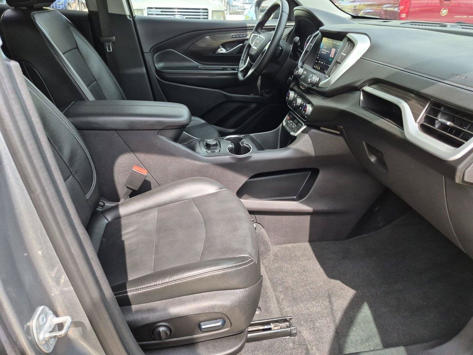 Used 2024 GMC Terrain SLT AWD/4WD image 26