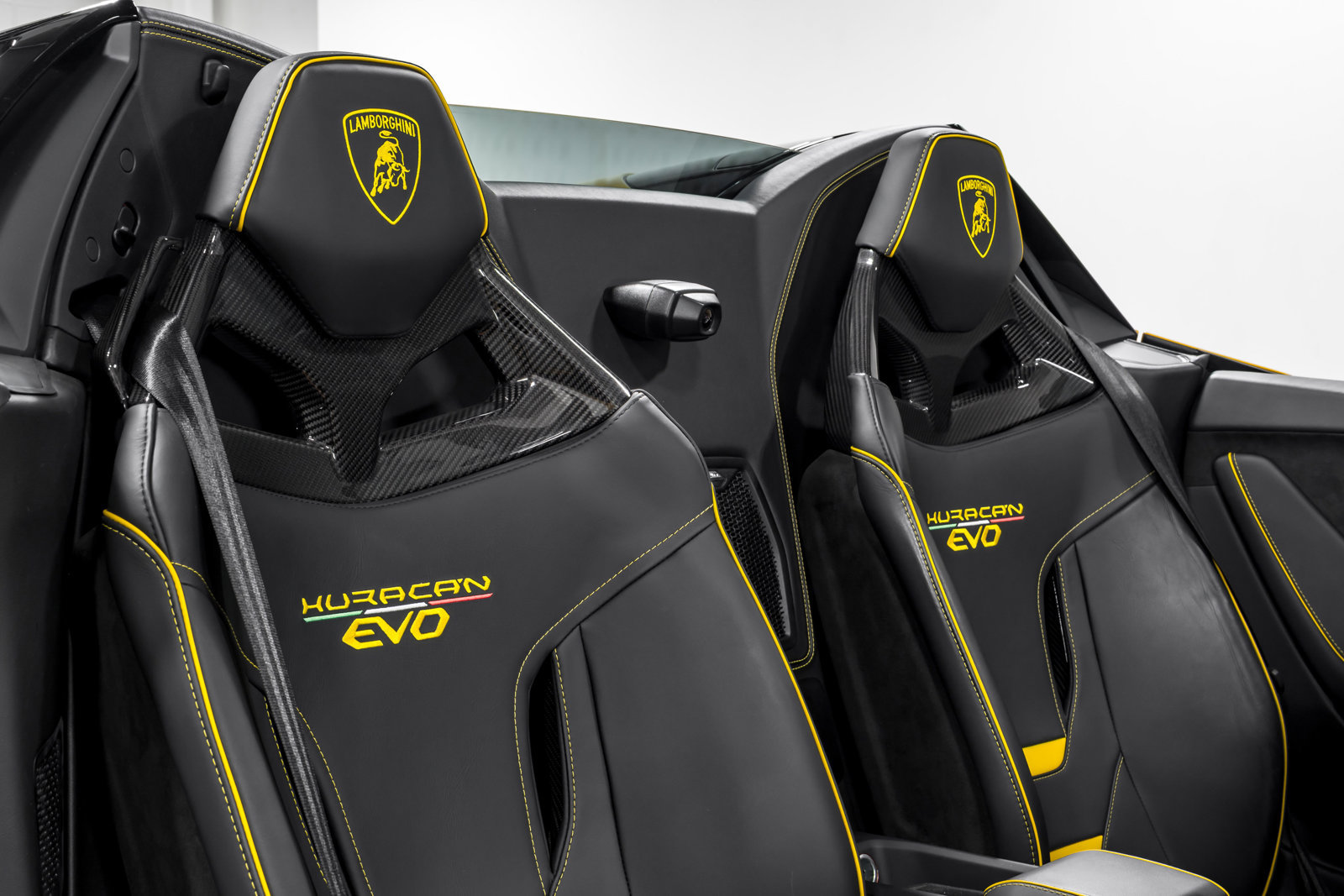 Used 2024 Lamborghini Huracan EVO AWD/4WD image 34