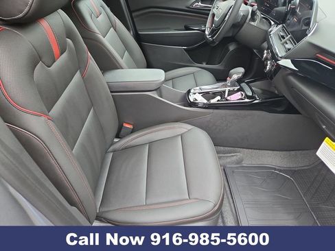 New 2026 Chevrolet Trax RS w/ Sunroof Package image 33