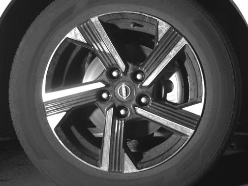 Used 2025 Nissan Sentra SV FWD image 13