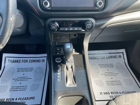 Used 2024 Nissan Kicks SR FWD image 11