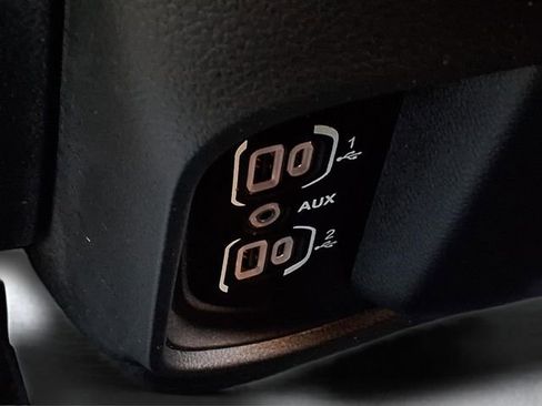 Used 2025 RAM 1500 Big Horn image 16