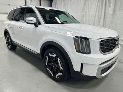 Used 2025 Kia Telluride S