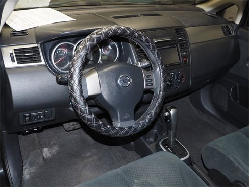 Used 2011 Nissan Versa 1.8 S w/ PWR Plus Pkg image 5