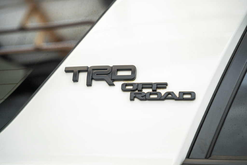 Used 2022 Toyota 4Runner TRD Off-Road Premium AWD/4WD image 17