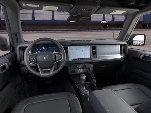 New 2026 Ford Bronco Badlands AWD/4WD image 9