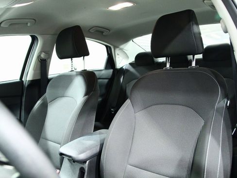 Used 2020 Kia Forte LXS image 17