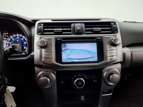 Used 2016 Toyota 4Runner SR5 AWD/4WD image 21