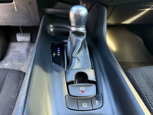 Used 2019 Toyota C-HR LE image 24