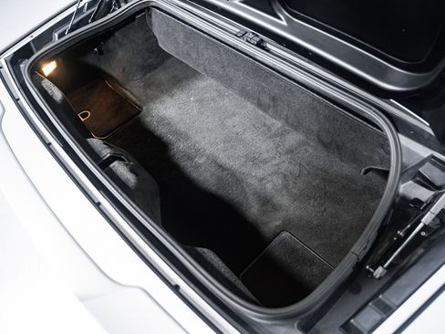 Used 2013 Chevrolet Corvette 427 w/ 1SB Preferred Equipment Group image 28