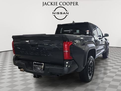 Used 2024 Toyota Tacoma TRD Off-Road AWD/4WD image 5