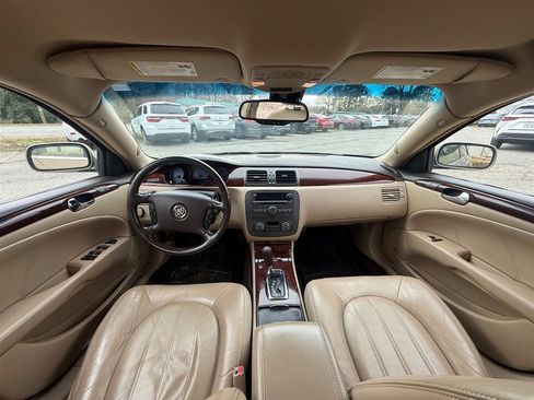 Used 2007 Buick Lucerne CXS image 9