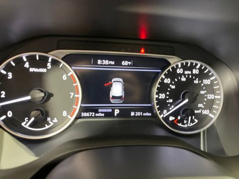 Used 2025 Nissan Rogue SV FWD image 34