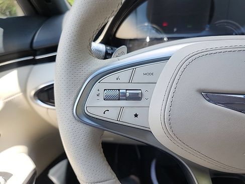 Used 2024 Genesis Electrified GV70 AWD/4WD image 9