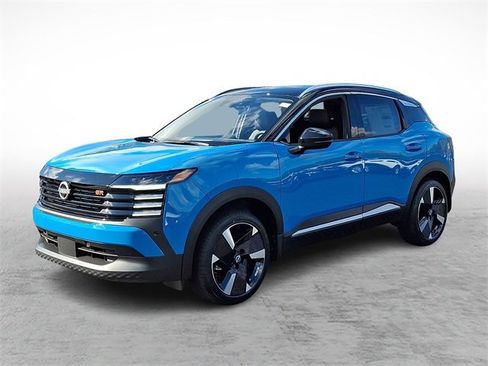 New 2026 Nissan Kicks SR w/ SR Premium Package image 2