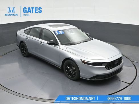 Used 2025 Honda Accord SE image 50