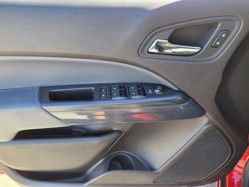 Used 2016 Chevrolet Colorado Z71 image 17