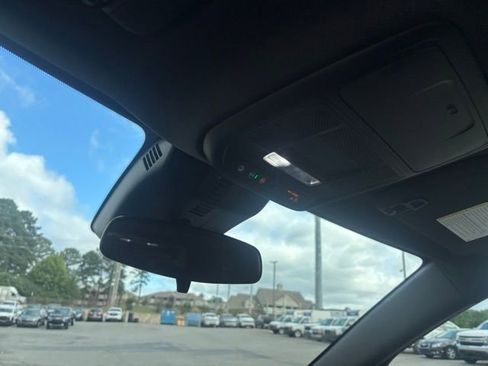 New 2026 Chevrolet Traverse LT w/ Midnight/Sport Edition image 29