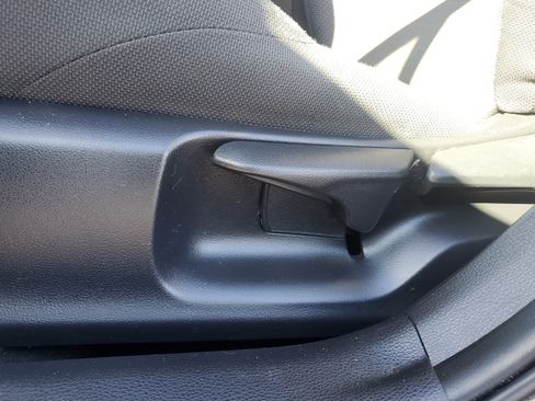 Used 2021 Toyota Corolla SE FWD image 15