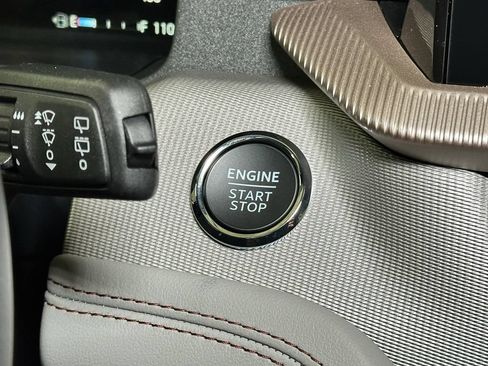 New 2026 Ford Explorer Active w/ Active Comfort Package AWD/4WD image 28