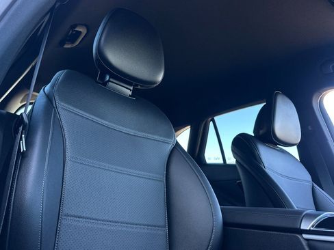 New 2026 Mercedes-Benz GLC 300 image 32