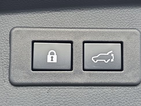 Used 2024 Subaru Outback Touring XT image 13