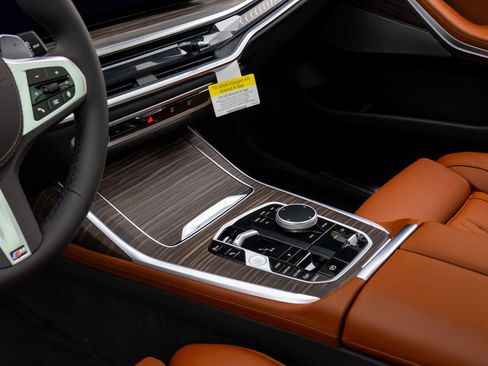 New 2026 BMW X7 xDrive40i w/ M Sport Package image 12