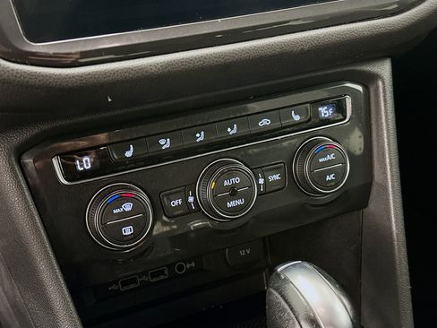 Used 2019 Volkswagen Tiguan SE image 23