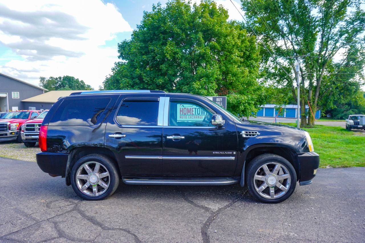 Used 2008 Cadillac Escalade AWD image 2