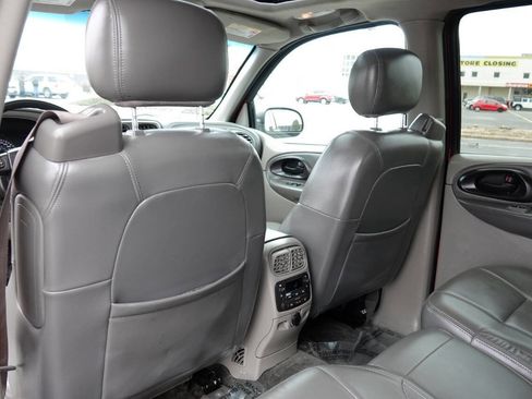 Used 2002 Chevrolet TrailBlazer LT w/ Preferred Equipment Group AWD/4WD image 67