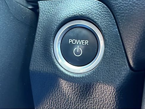 Used 2023 Toyota RAV4 XSE AWD/4WD image 17