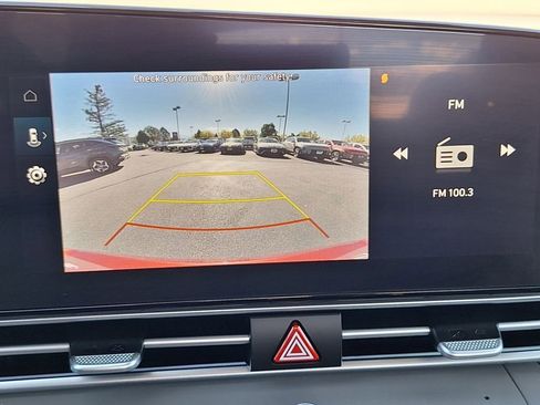 Used 2024 Hyundai Elantra SEL image 19