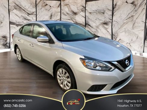 Used 2019 Nissan Sentra S FWD image 2